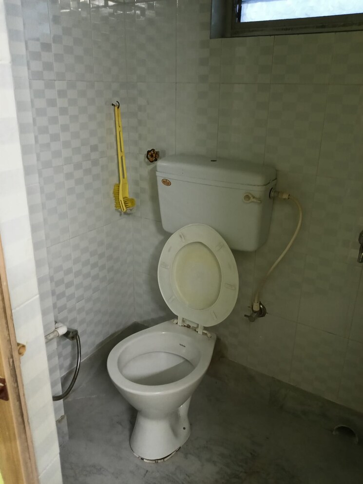 Bathroom, panditiya road 6+ Bedroom 5040 Sq.Ft. Independent House In Panditiya Road Kolkata 8565182