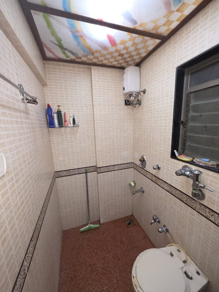 Bathroom, raj-garden 1 Bedroom 500 Sq.Ft. Apartment In Kandivali West Mumbai 8565206