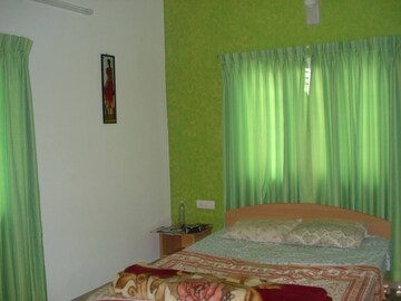Bedroom in 4 BHK Independent House at Hsr Layout – for Rent