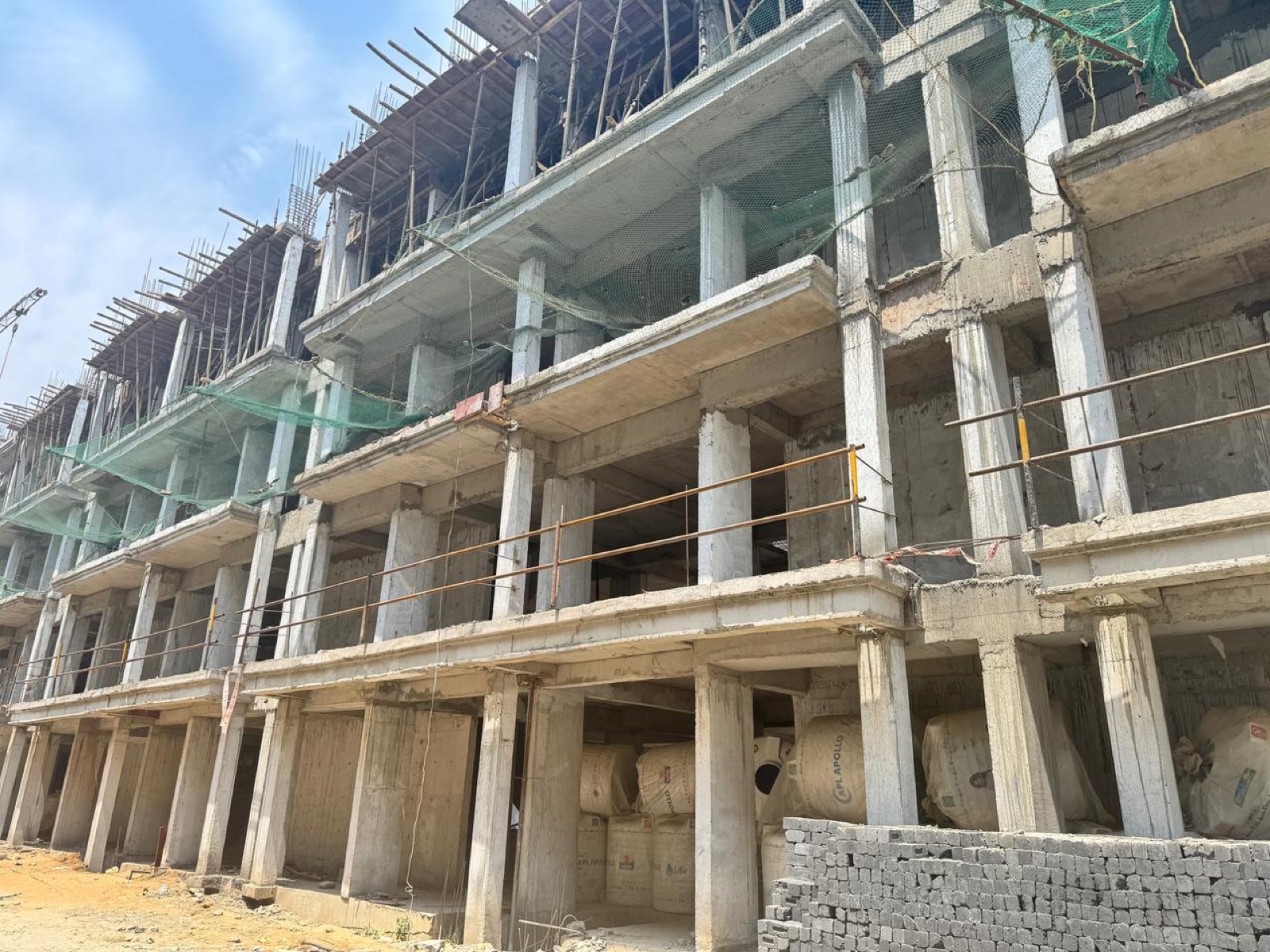 2 BHK + Extra Room Builder Floor For Sale in Signature Global City 92