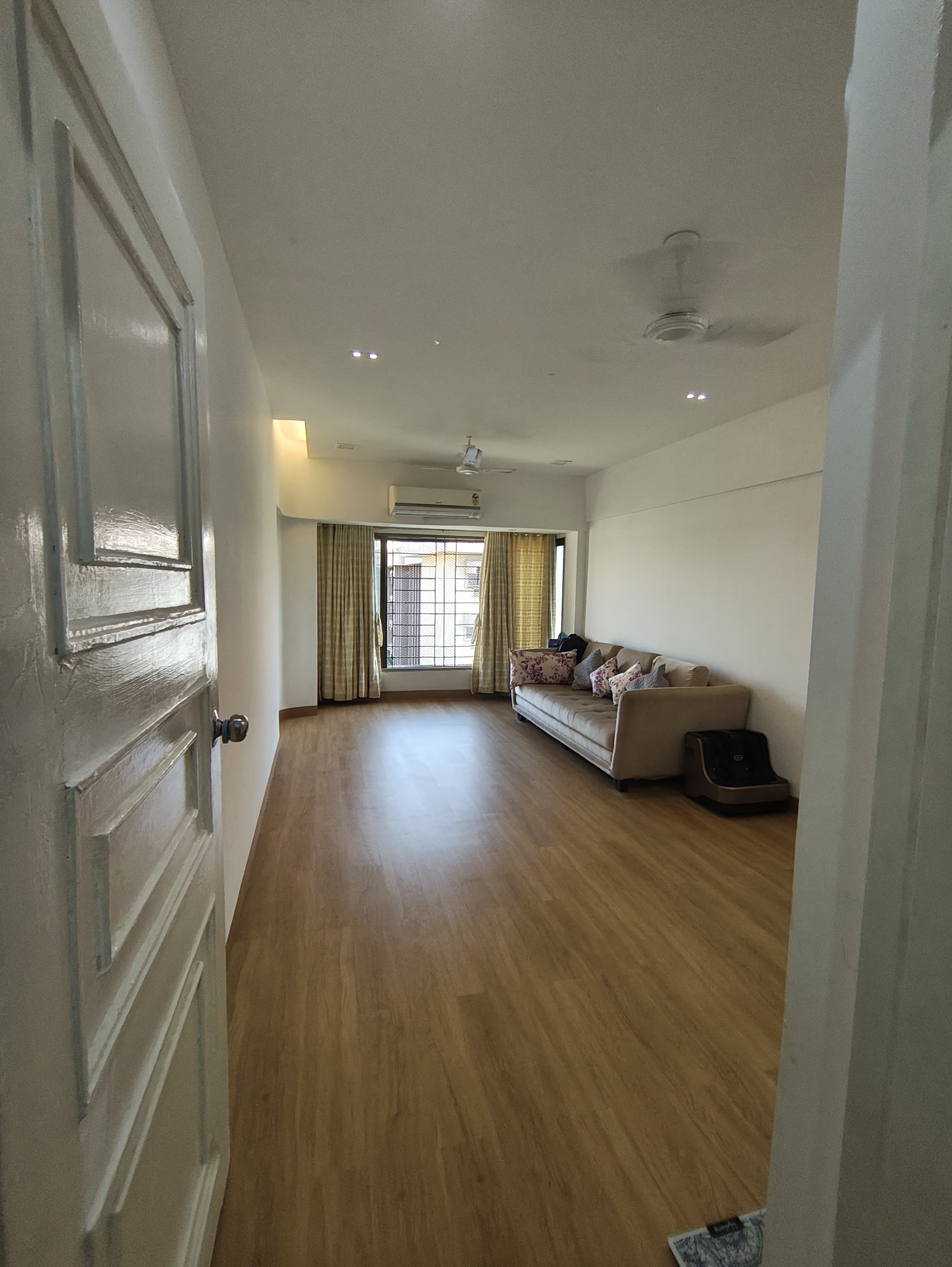 1 BHK 500 Sq.Ft. Apartment in Chanchal Kalyan Complex