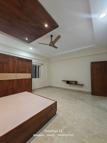 Room in 3 BHK Builder Floor at Hsr Layout – for Rent