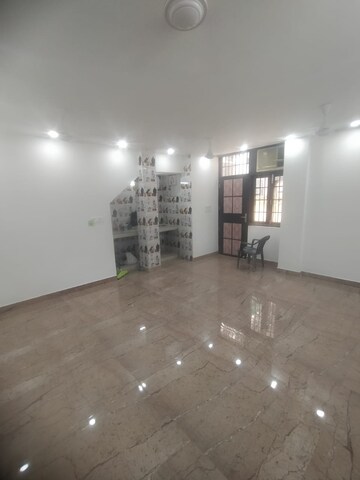 Room in 3 BHK Builder Floor at East Patel Nagar – for Sale