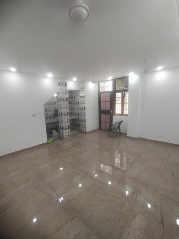Room in 3 BHK Builder Floor at East Patel Nagar – for Sale