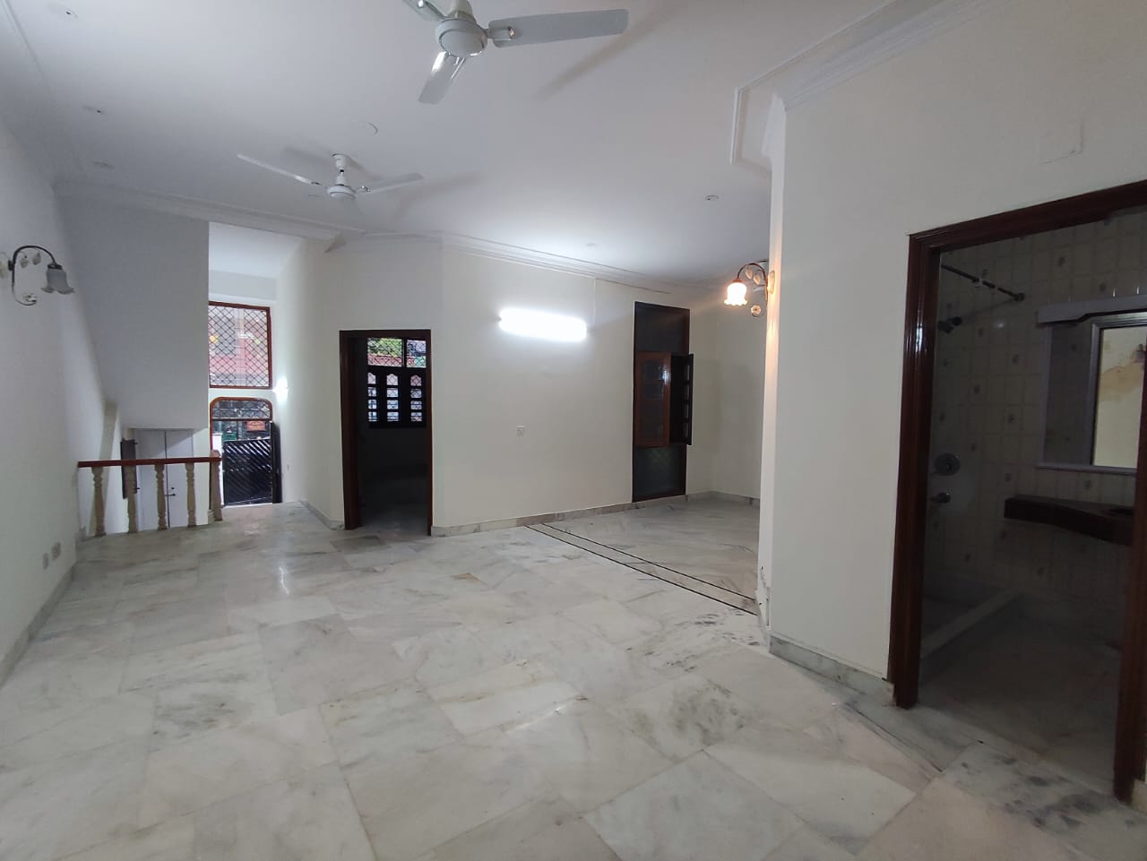 Room, shivalik colony 2 Bedroom 1800 Sq.Ft. Builder Floor In Shivalik Colony Delhi 8565863