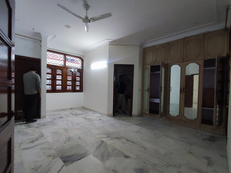 Room, shivalik colony 2 Bedroom 1800 Sq.Ft. Builder Floor In Shivalik Colony Delhi 8565863