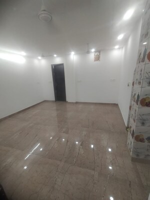 Room in 4 BHK Independent House at East Patel Nagar – for Sale