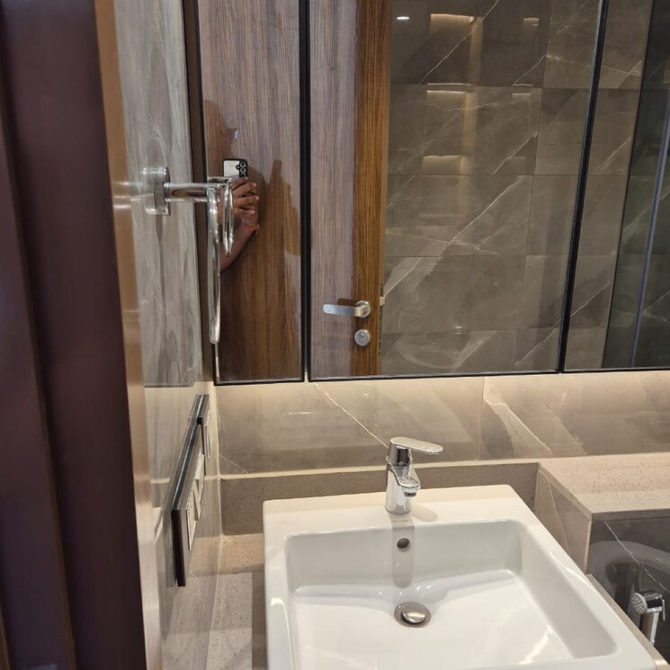 Bathroom, emaar-the-palm-drive-palm-studios 2 Bedroom 1200 Sq.Ft. Apartment In Sector 66 Gurgaon 8565952