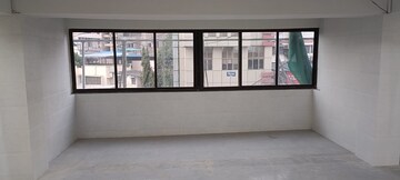 Room in  Showroom at Naupada – for Rent