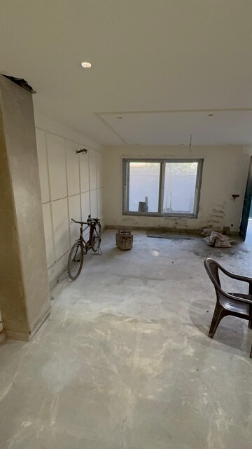 Room in 3 BHK Villa at Sector 49 – for Sale