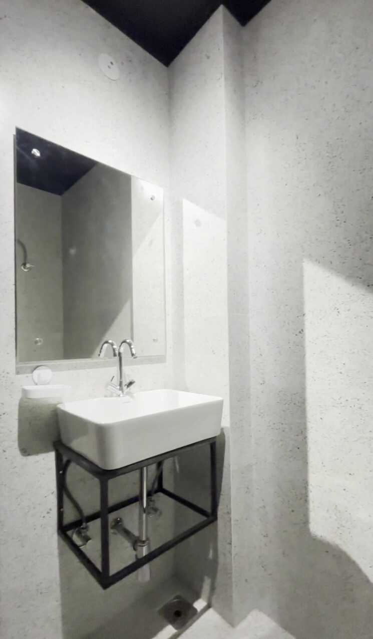 Bathroom, paryavaran complex 1 Bedroom 450 Sq.Ft. Builder Floor In Paryavaran Complex Delhi 8566727