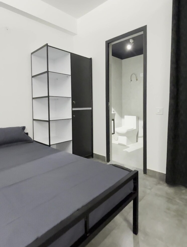 Room, paryavaran complex 1 Bedroom 450 Sq.Ft. Builder Floor In Paryavaran Complex Delhi 8566727