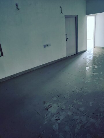 Room in 3 BHK Apartment at Sargam Apartment, Jankipuram – for Rent
