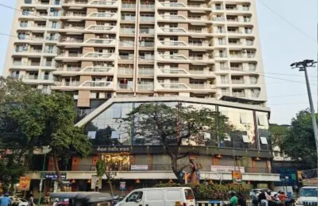 2 BHK + Extra Room Apartment For Rent in JVM Corner Stone