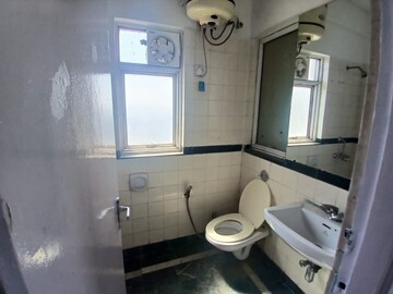 Bathroom in 2 BHK Builder Floor at SS Mayfield Gardens, Sector 51 – for Rent