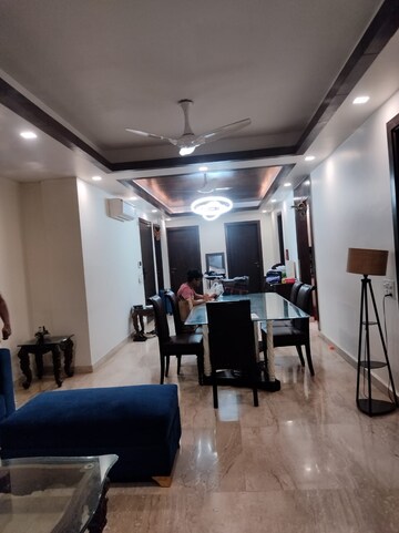 Gym in 4 BHK Builder Floor at Sushant Lok ii – for Rent