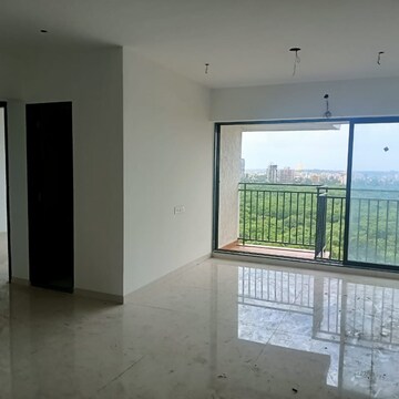 Room in 3 BHK Apartment at Borivali West – for Rent