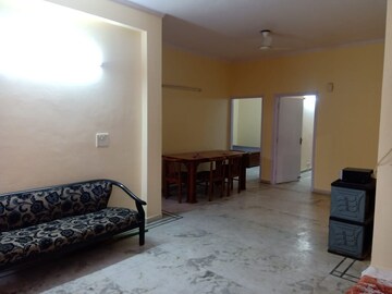 Room in 3 BHK Apartment at Ardee City The Residency, Sector 52 – for Rent