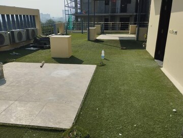 Balcony in 3 BHK Builder Floor at Dlf Phase V – for Rent