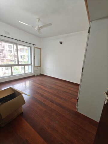 Room in 3 BHK Penthouse at Clover Citadel, Wanowrie – for Rent