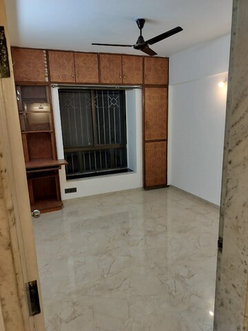 Room in 4 BHK Builder Floor at Lunkad Goldcoast, Viman Nagar – for Rent