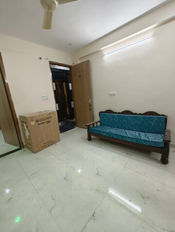 Bedroom in 2 BHK Builder Floor at Dlf Phase V – for Rent
