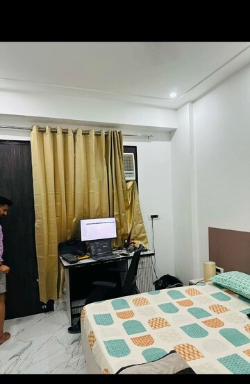 Master Bedroom in 2 BHK Builder Floor at The Aawas , Sector 39 – for Rent