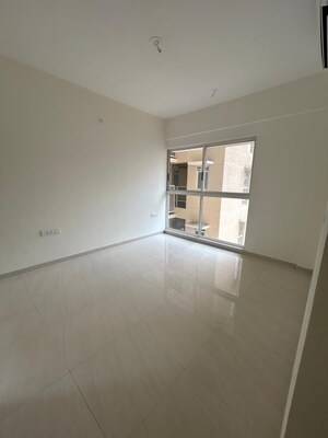 Room in 2 BHK Apartment at Raheja Gardens, Wanwadi – for Sale