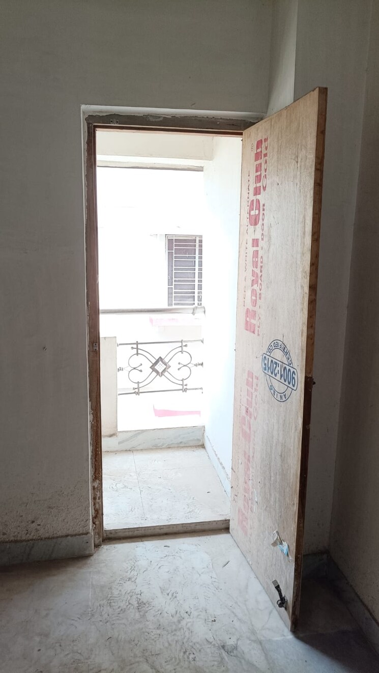 Balcony, sodepur 3 Bedroom 1000 Sq.Ft. Apartment In Sodepur Kolkata 8567590