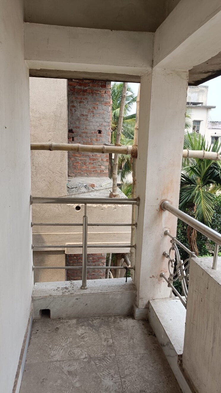 Balcony, sodepur 3 Bedroom 1000 Sq.Ft. Apartment In Sodepur Kolkata 8567590