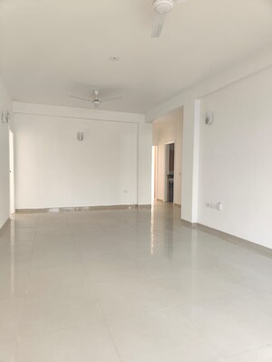 Room in 3 BHK Apartment at Emaar Emerald Floors, Sector 65 – for Sale