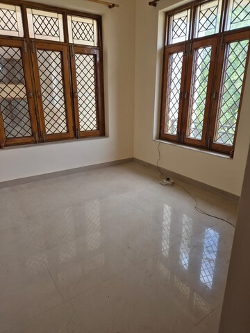 Room in 3 BHK Independent House at Sahastradhara – for Rent