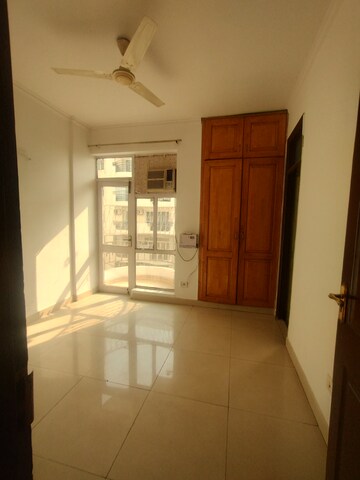 3 BHK Apartment For Rent in Ansal Sushant Lok I, Sector 43