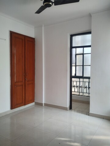 Staircase in 3 BHK Apartment at Ansal Sushant Lok I, Sector 43 – for Rent