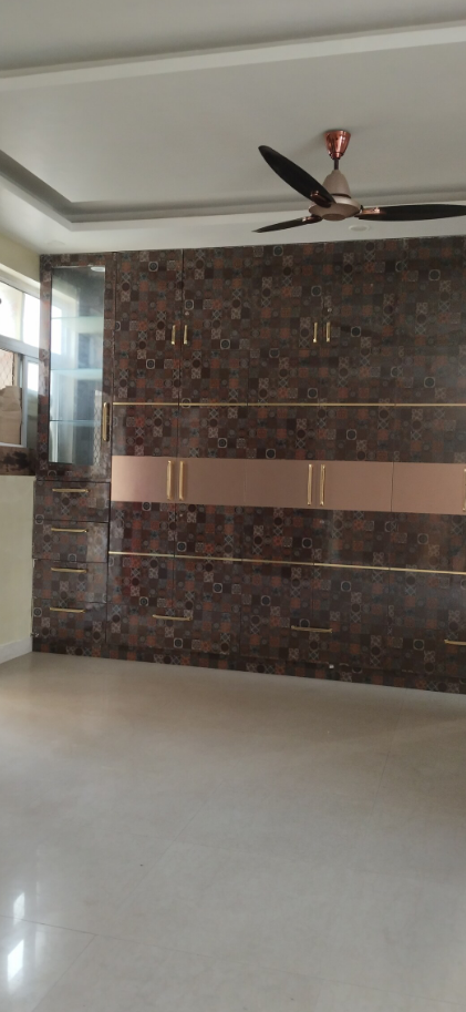3 BHK + Pooja Room,Servant Room Builder Floor For Rent in Sector 21C