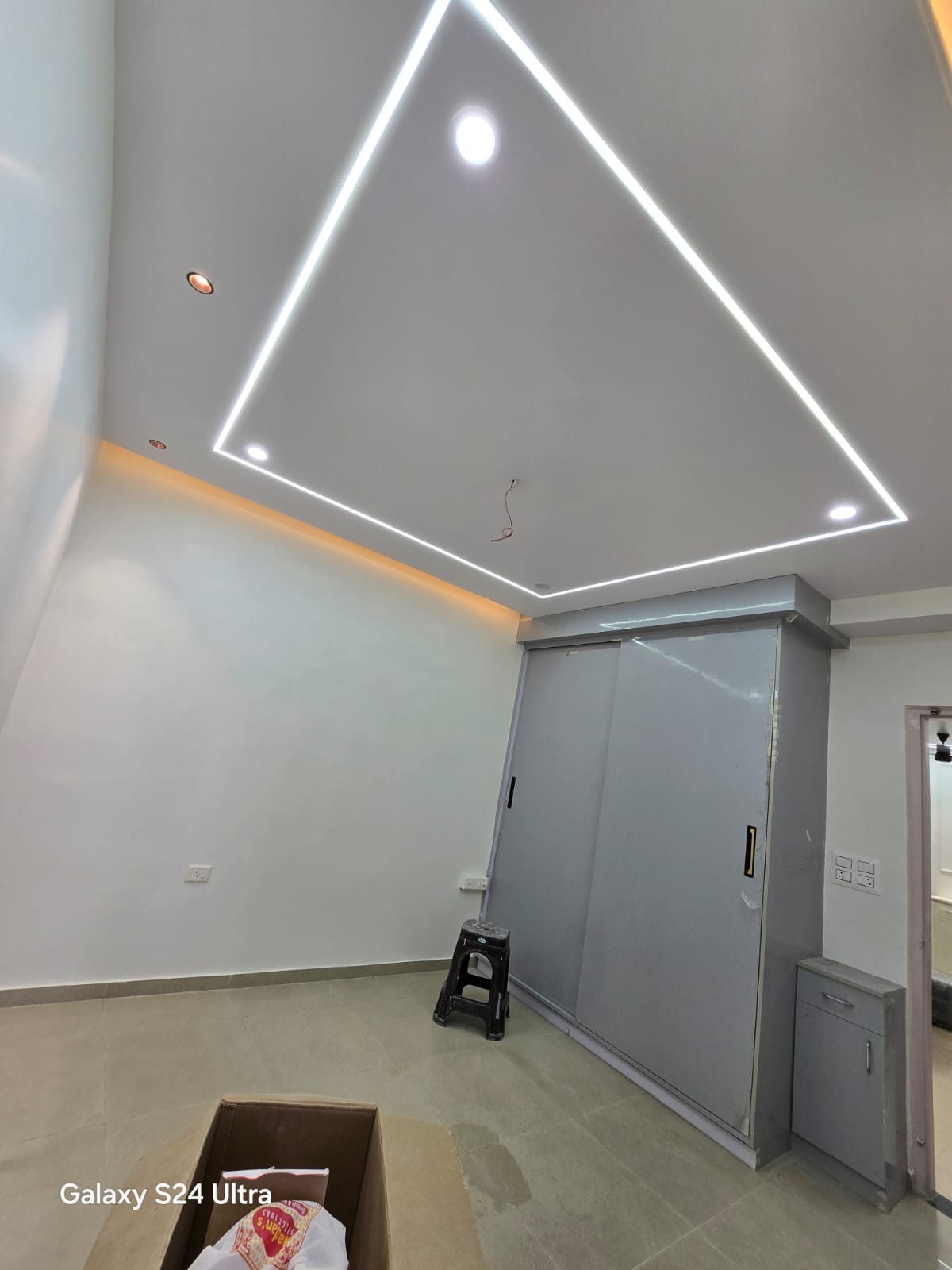 2 BHK 1135 Sq.Ft. Apartment in Landcraft Golflinks Plaza