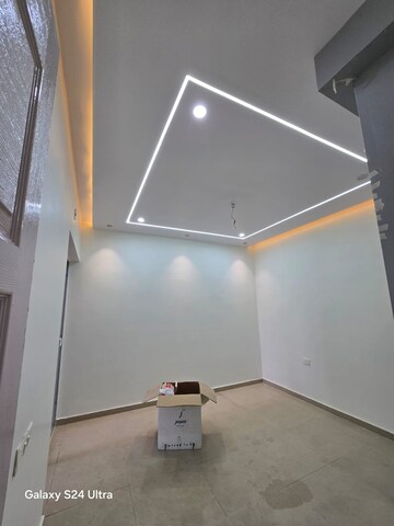 Furnished Amenities in 2 BHK Apartment at Landcraft Golflinks Plaza, Pandav Nagar – for Sale