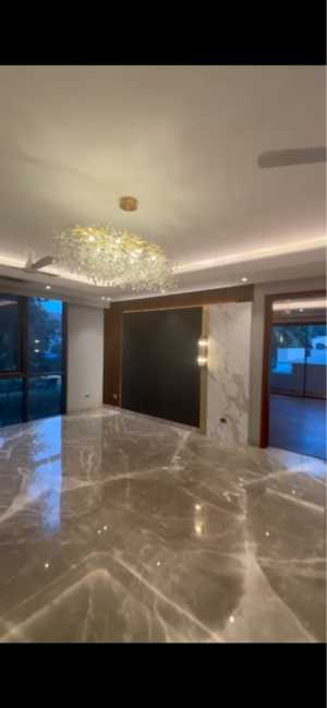 Bedroom in 4 BHK Builder Floor at Unitech Deerwood Chase, Nirvana Country – for Sale