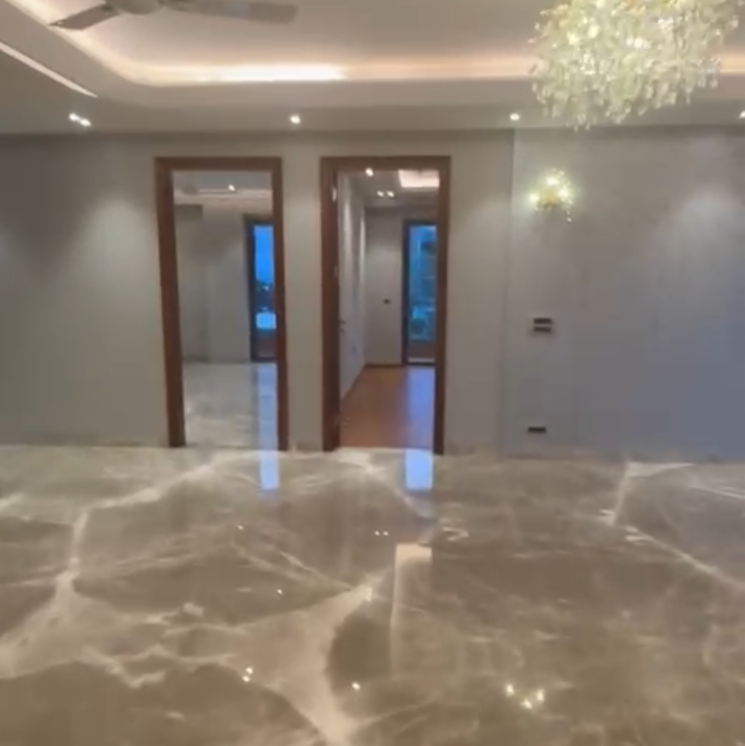 Room, unitech-deerwood-chase 4 Bedroom 360 Sq.Yd. Builder Floor In Nirvana Country Gurgaon 8567759