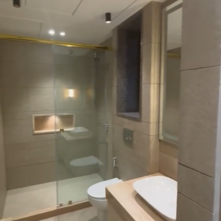 Bathroom, unitech-deerwood-chase 4 Bedroom 360 Sq.Yd. Builder Floor In Nirvana Country Gurgaon 8567759