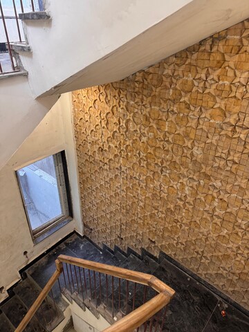 Furnished Amenities in 3 BHK Builder Floor at Vasundhara Sector 2b – for Sale
