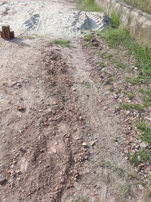 Plot Area in  Plot at Sector 27 Yamuna Expressway – for Sale