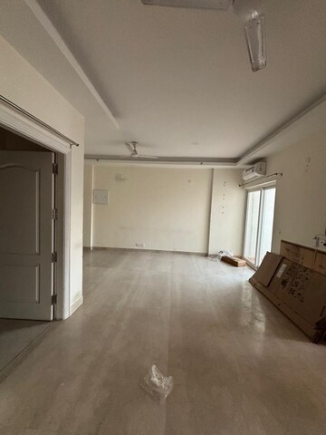 Room in 2 BHK Apartment at Shree Vardhman Victoria, Sector 70 – for Rent