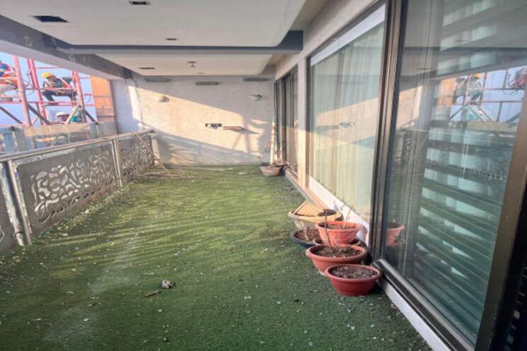  Parking, rna-mirage 6 Bedroom 4000 Sq.Ft. Apartment In Worli Mumbai 8567709