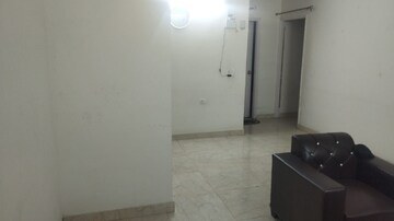 Room in 2.5 BHK Apartment at Sethi Max Royale, Sector 76 – for Sale