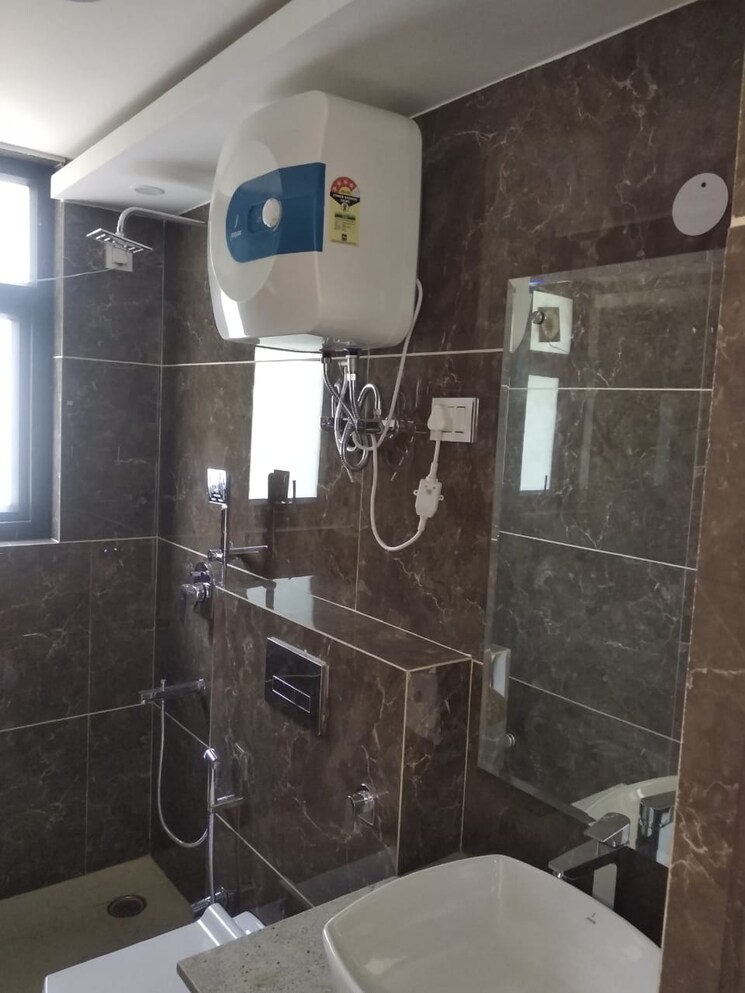 Gym, ss-mayfield-gardens 5 Bedroom 4500 Sq.Ft. Villa In Sector 51 Gurgaon 8568422