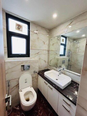 Bathroom in 5 BHK Villa at SS Mayfield Gardens, Sector 51 – for Rent