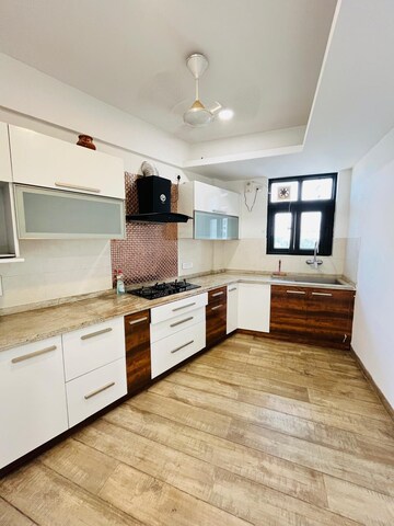 Kitchen in 5 BHK Villa at SS Mayfield Gardens, Sector 51 – for Rent
