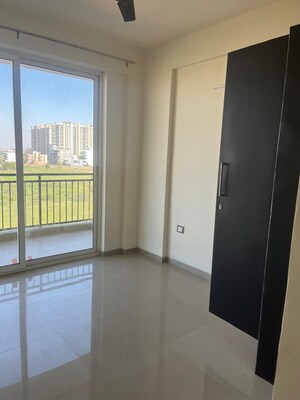 Room in 3 BHK Apartment at ROF Aalayas Phase 2, Sector 102 – for Sale