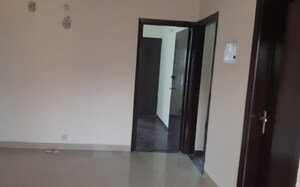 Room in 3 BHK Apartment at Aakash Apartments, Sector 46 – for Sale